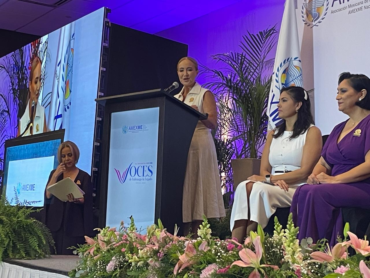 Empresarias durante el encuentro nacional de AMEXME en Mérida.