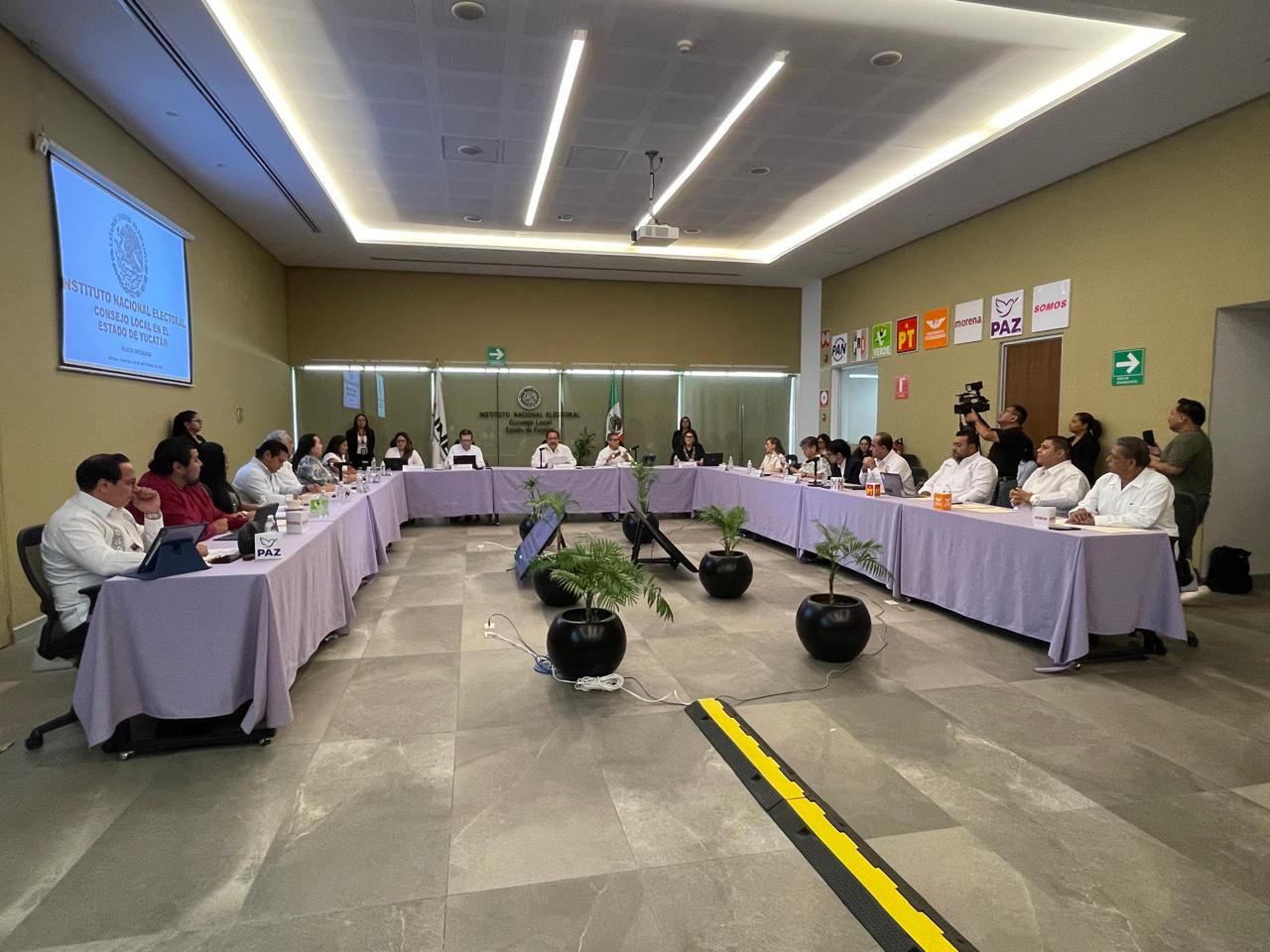 uis Guillermo de San Denis Alvarado Díaz, Vocal Ejecutivo del INE en Yucatán, durante actividades del proceso electoral 2026-2027.